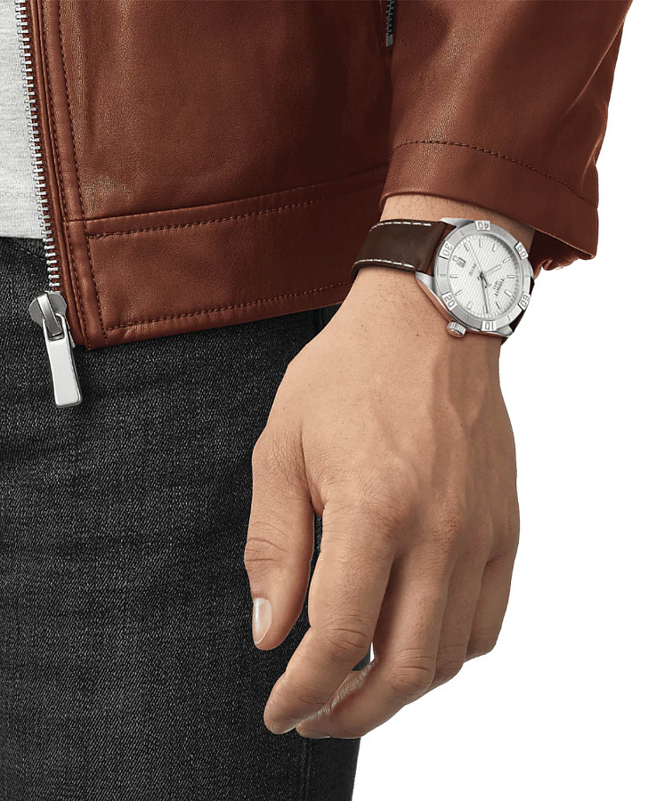 Часы Tissot PR 100 Sport Gent T101.610.16.031.00 — кварцевые, сталь металл