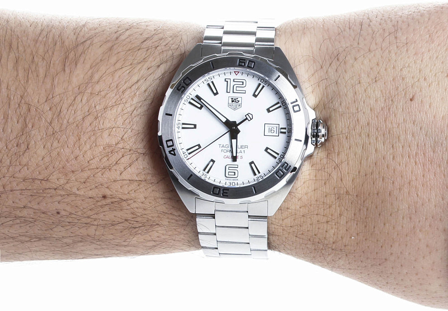 Часы TAG Heuer Formula 1 WAZ2114.BA0875 — артикул WAZ2114.BA0875