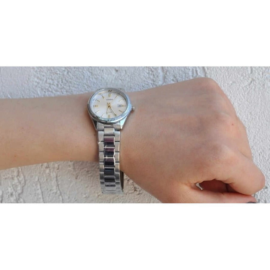 Часы Casio Collection LTP-1302D-7A2 — нержавеющая сталь, женские