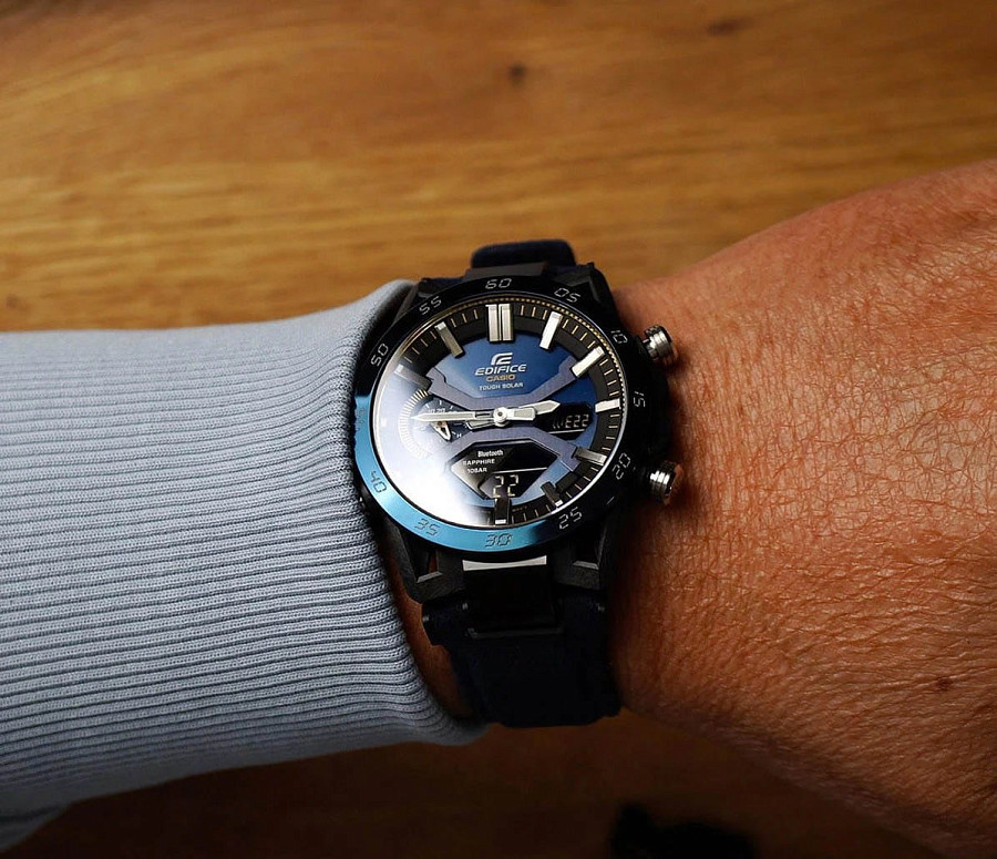 Часы Casio Edifice ECB-2000SS-2ADR (ECB-2000SS-2A) — кварцевые, карбон сталь металл