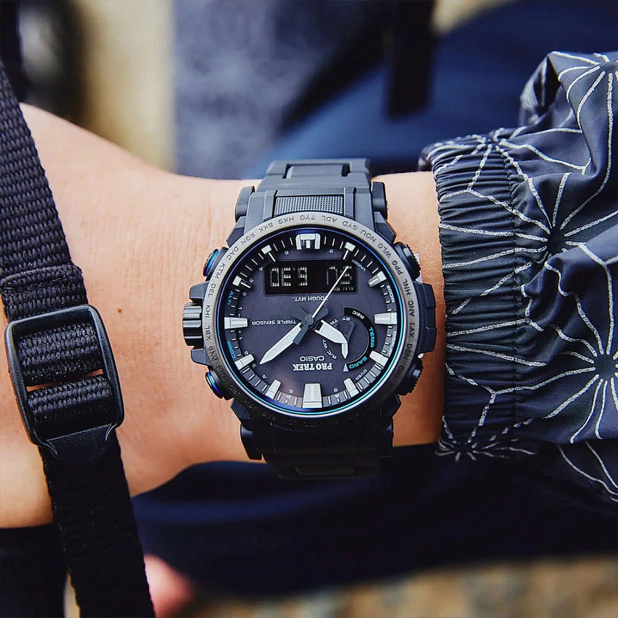 Часы Casio Pro Trek PRW-61FC-1 — пластик, мужские