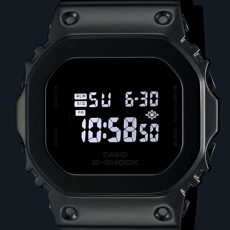 Часы Casio G-SHOCK GM-S5600U-1 — электронные, пластик сталь