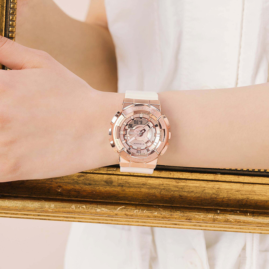 Часы Casio G-Shock GM-S110PG-4ADR (GM-S110PG-4A) — красный, пластик сталь