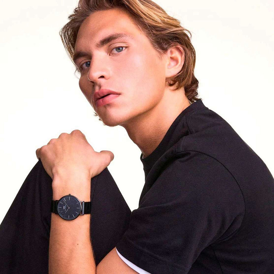 Часы Daniel Wellington Classic DW00100777 — кварцевые, сталь металл