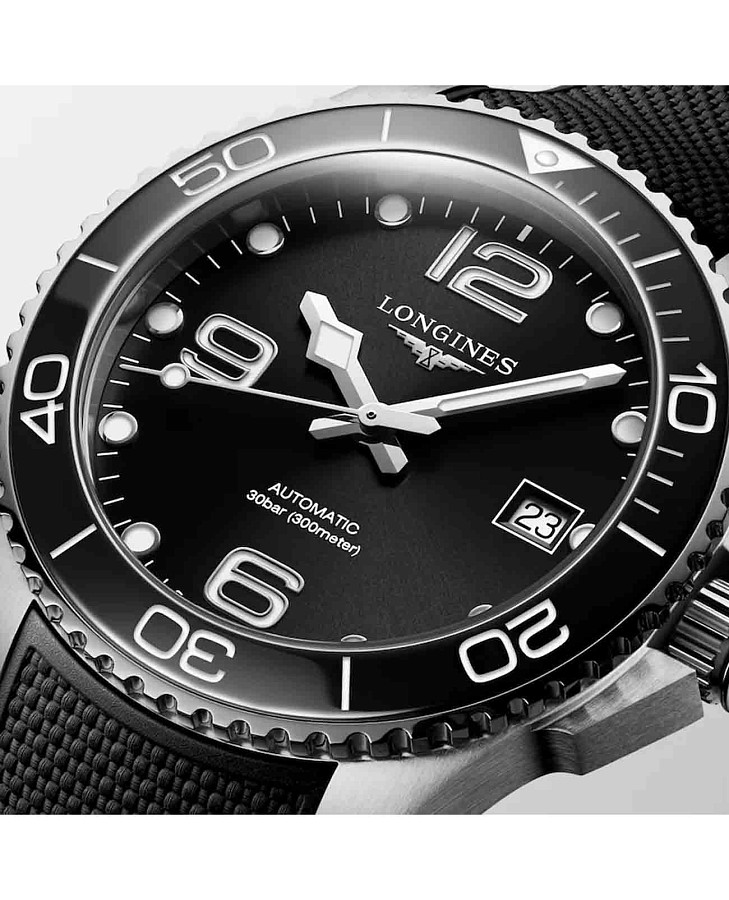 Часы Longines HydroConquest L3.780.4.56.9 — механические, металл сталь керамика