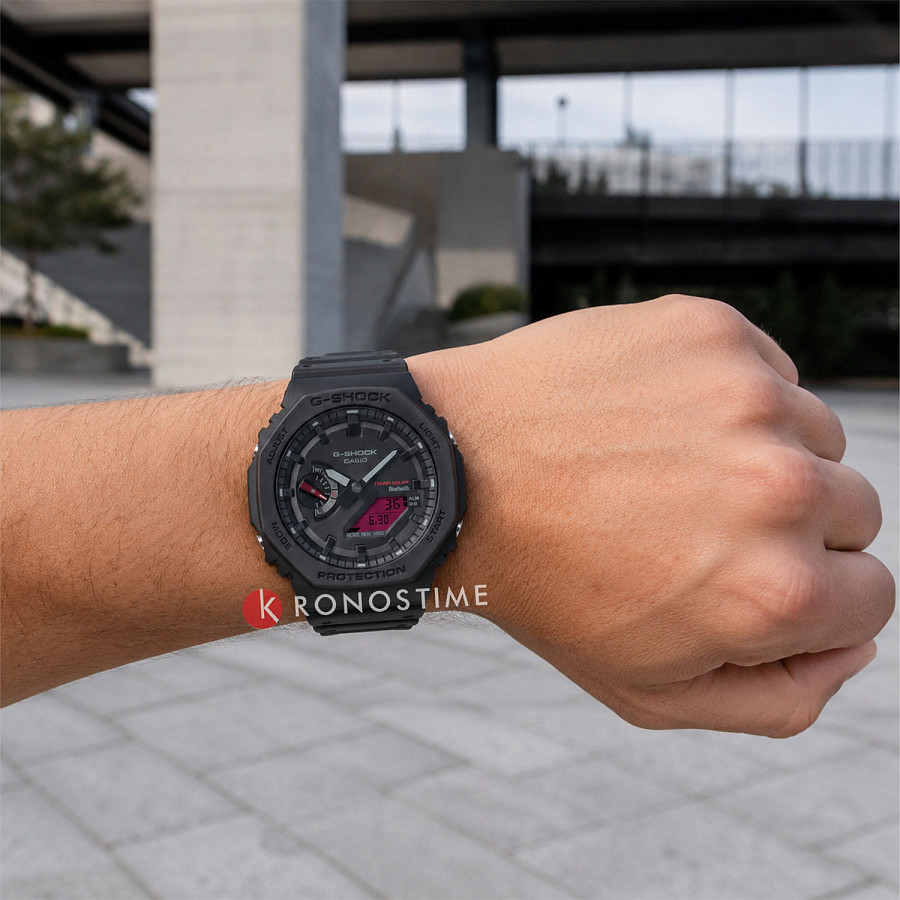Часы Casio G-Shock GA-B2100BBR-1A — кварцевые, пластик карбон
