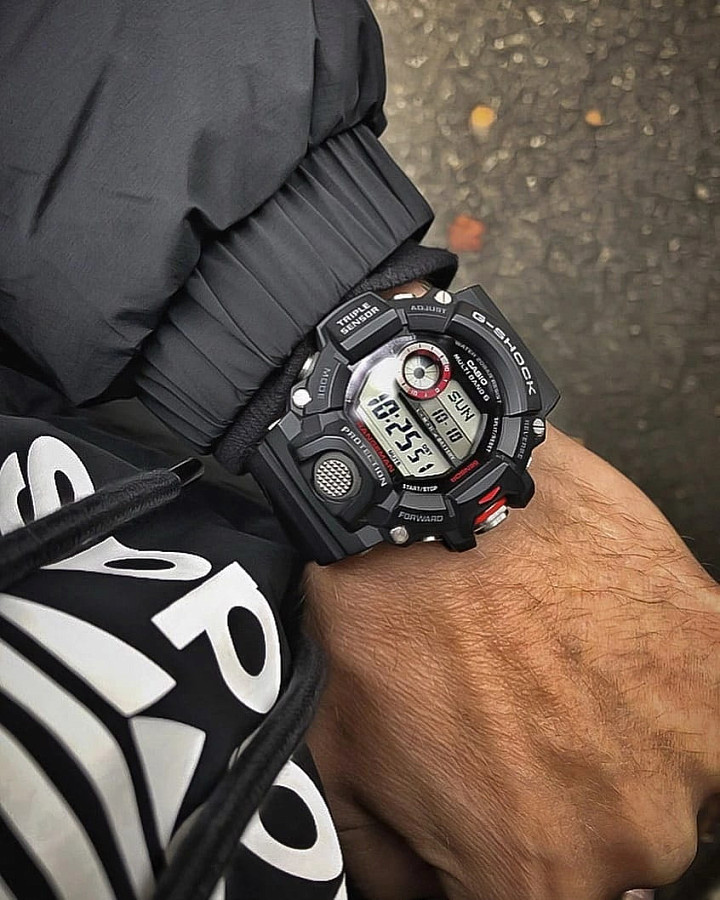 Часы Casio G-Shock GW-9400-1E — пластик, Япония