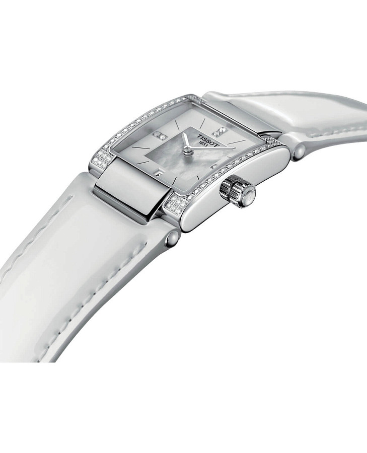Часы Tissot T02 T090.310.66.116.00 — сталь металл, Швейцария