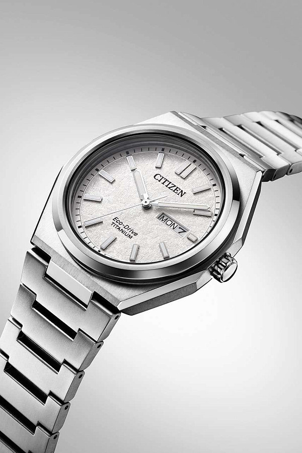 Часы Citizen Eco-Drive AW0130-85A — титановый, мужские