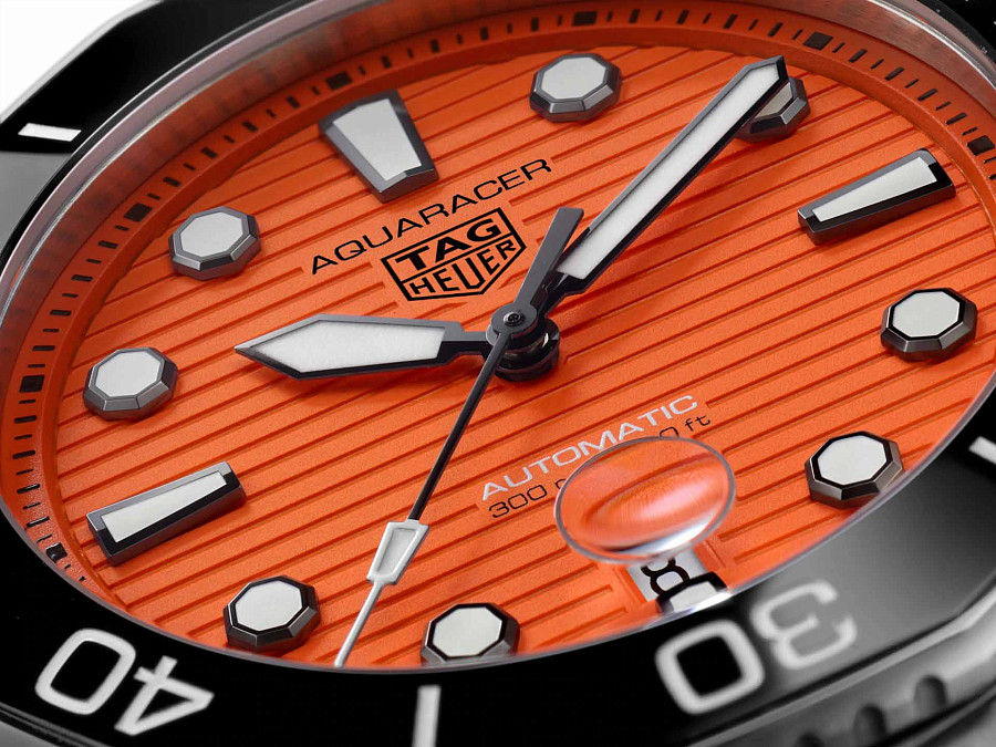 Часы TAG Heuer Aquaracer Professional 300 Orange Diver WBP201F.BA0632 — артикул WBP201F.BA0632