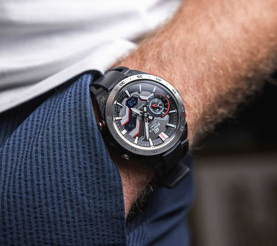 Часы Casio Edifice Windflow ECB-2200P-1ADF (ECB-2200P-1A) — кварцевые, сталь карбон металл