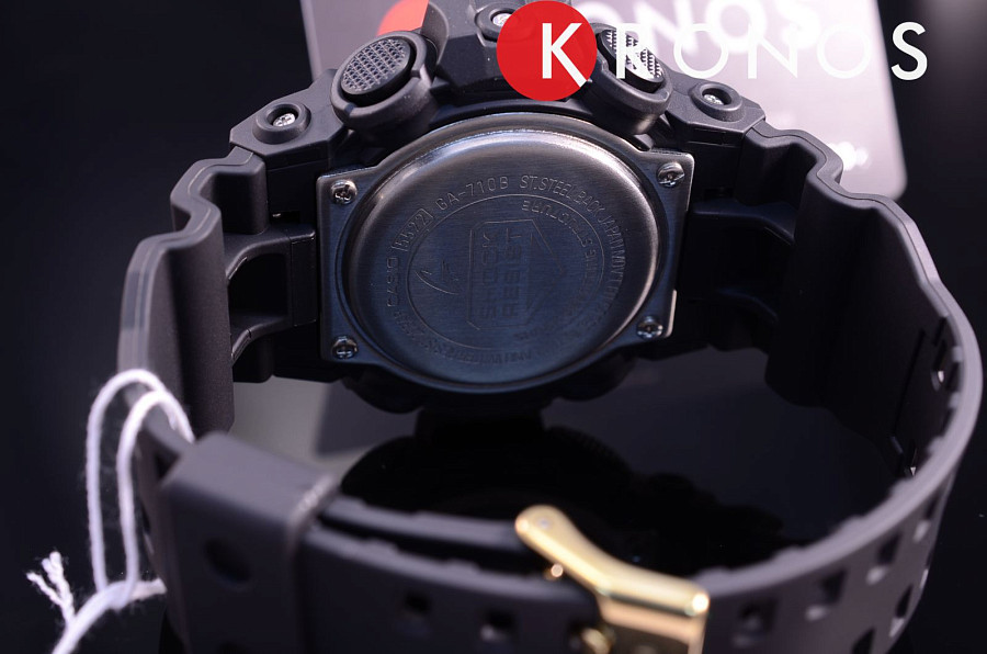 Часы Casio G-Shock GA-710B-1A9 — пластик, мужские