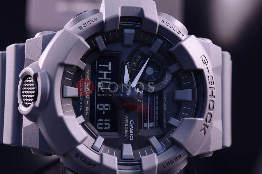 Часы Casio G-Shock GA-700UC-8A — мужские, электронные