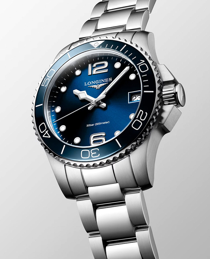 Часы Longines HydroConquest L3.370.4.96.6 — нержавеющая сталь, женские
