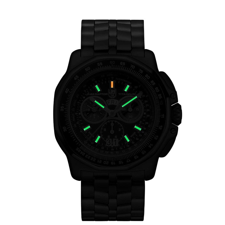 Часы Luminox F-22 Raptor XA.9272 — кварцевые, титан