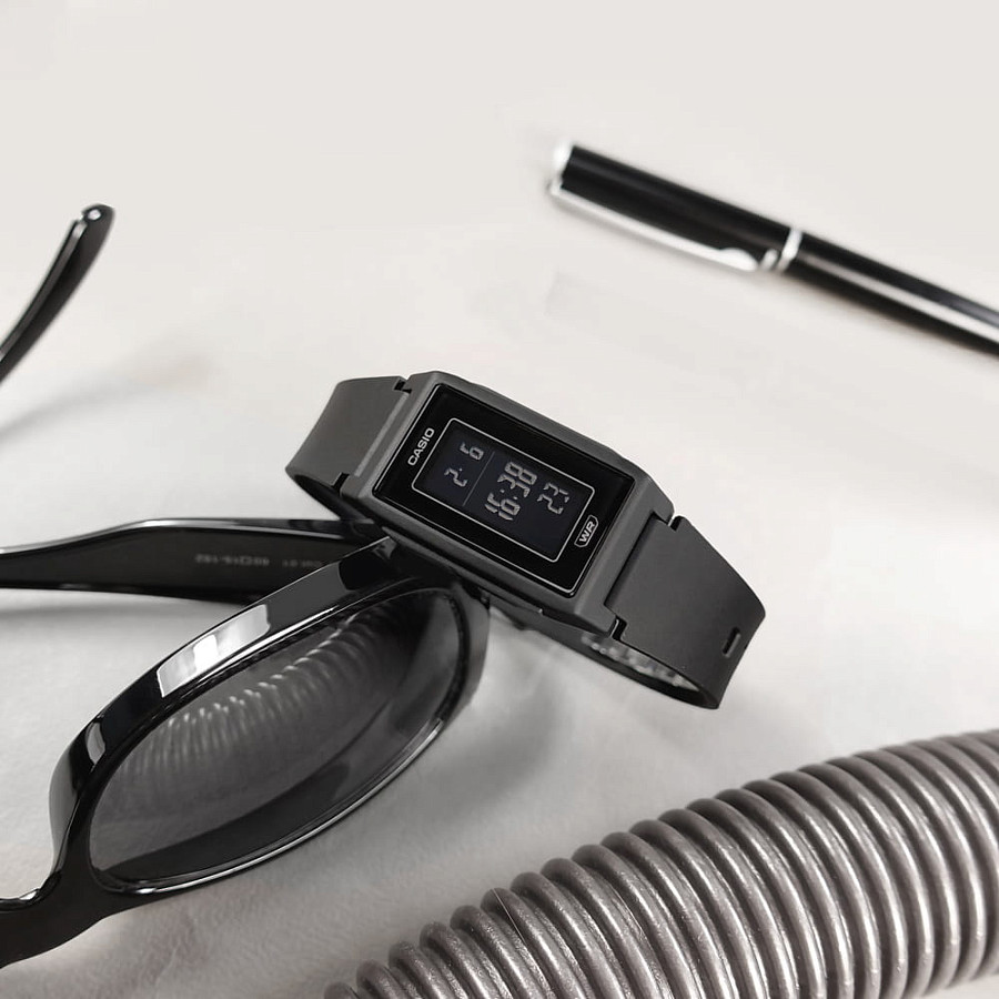 Часы Casio Collection LF-10WH-1DF (LF-10WH-1) — Япония, кварцевые