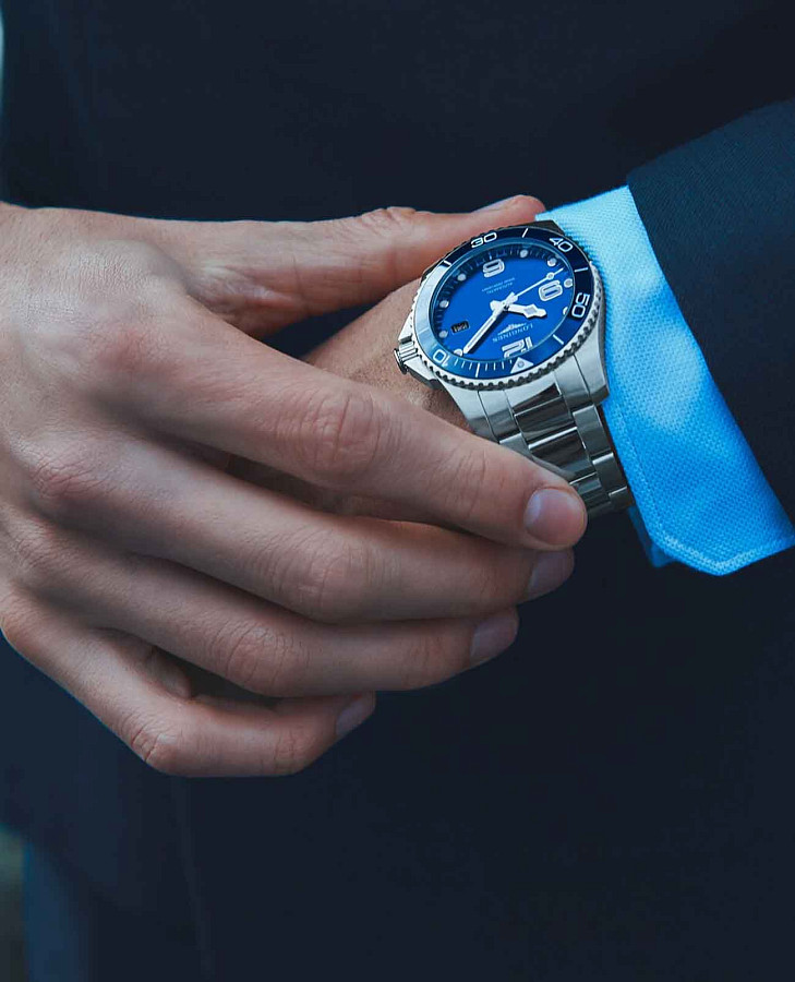 Часы Longines HydroConquest L3.781.4.96.6 — мужские, нержавеющая сталь