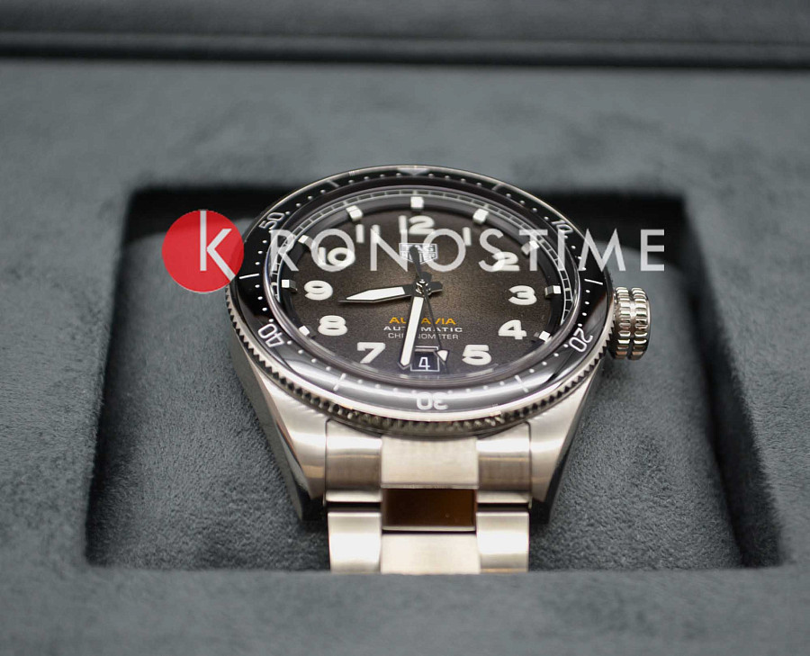 Часы TAG Heuer Autavia WBE5114.EB0173 — серебристый, металл сталь
