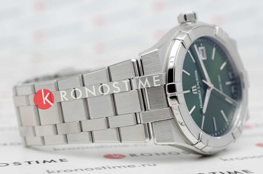 Часы Maurice Lacroix Aikon Quartz Date 40mm AI1108-SS00F-630-D — артикул AI1108-SS00F-630-D
