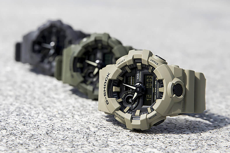 Часы Casio G-Shock GA-700UC-5A — артикул GA-700UC-5A, мужские