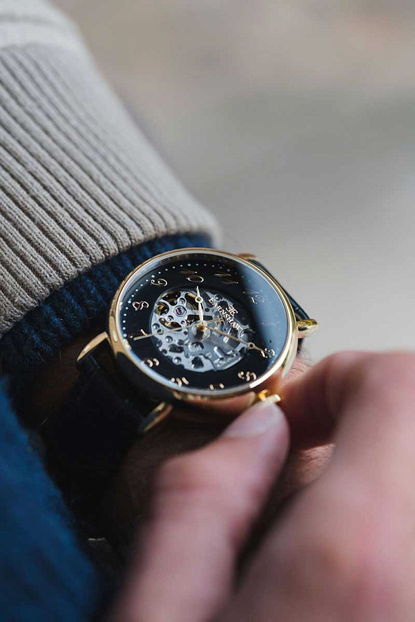 Часы Earnshaw ES-8810-04 — механические, сталь металл