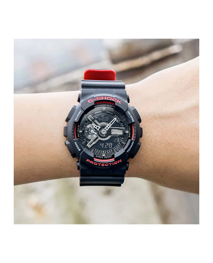 Часы Casio G-Shock GA-110HR-1ADR (GA-110HR-1A) — электронные, пластик