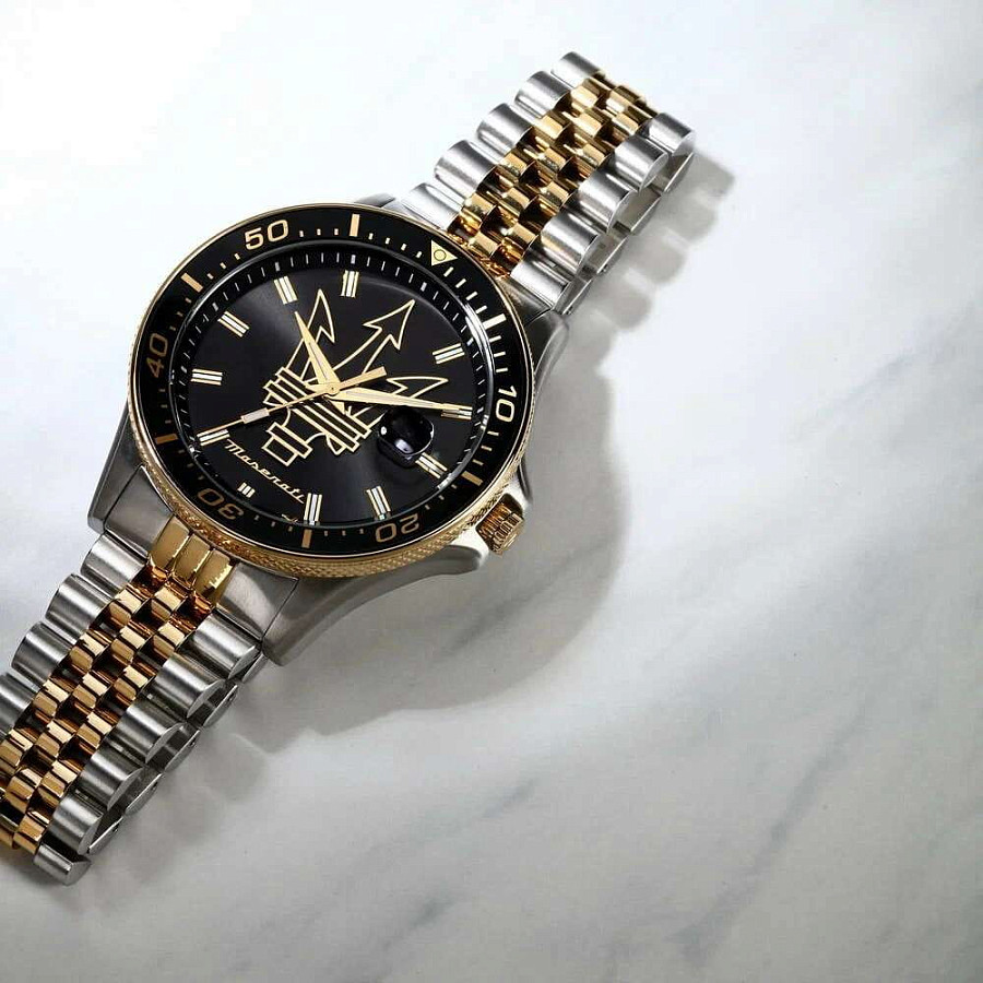 Часы Maserati Sfida R8853140009 — артикул R8853140009