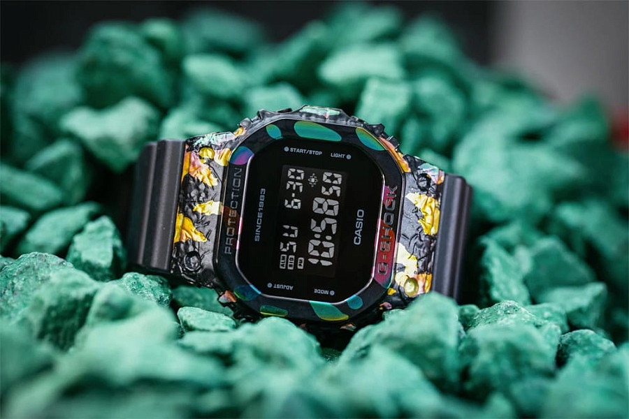 Часы Casio G-Shock GM-5640GEM-1DR (GM-5640GEM-1) — артикул GM-5640GEM-1
