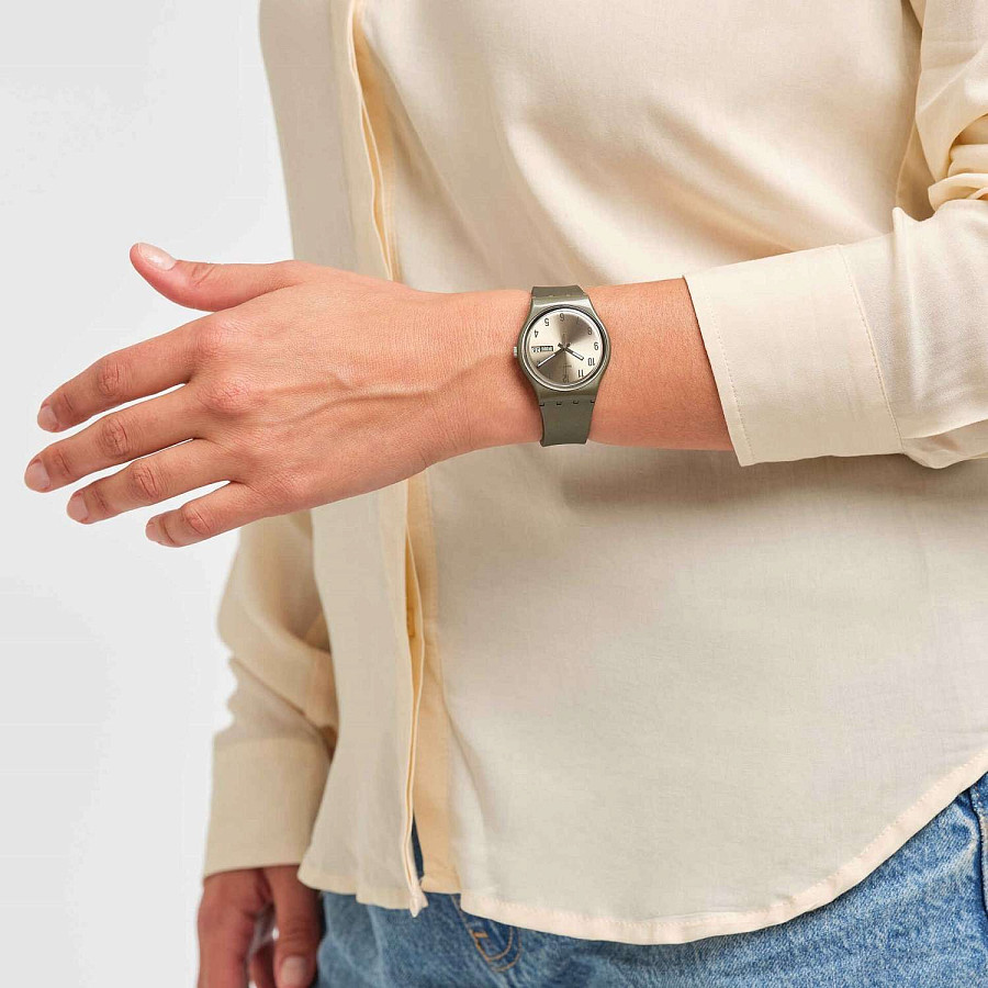 Часы Swatch Gent Standard GG712 — кварцевые, пластик