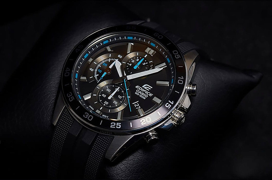 Часы Casio Edifice EFV-550P-1AVUDF (EFV-550P-1A) — артикул EFV-550P-1A