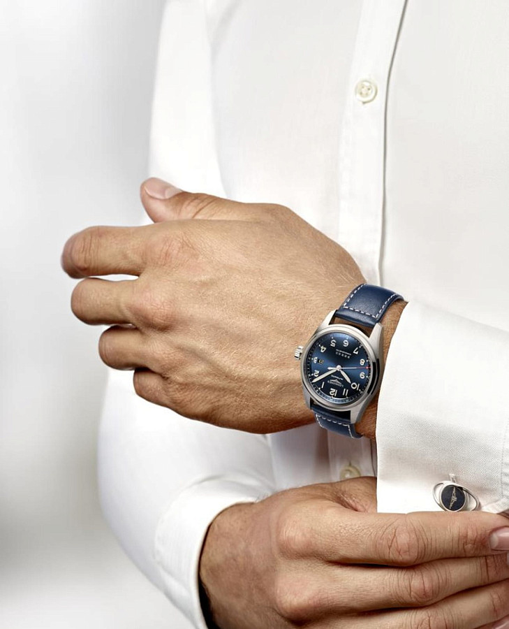 Часы Longines Spirit L3.811.4.93.3 — Швейцария, механические