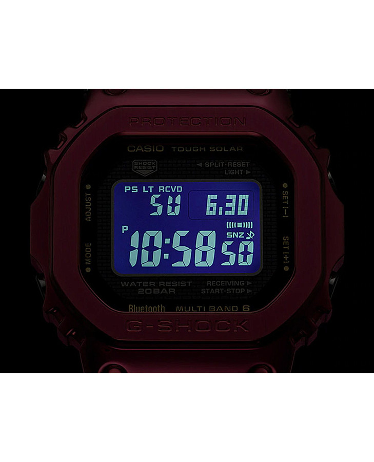 Часы Casio G-Shock GMW-B5000RD-4 — электронные, Япония, мужские