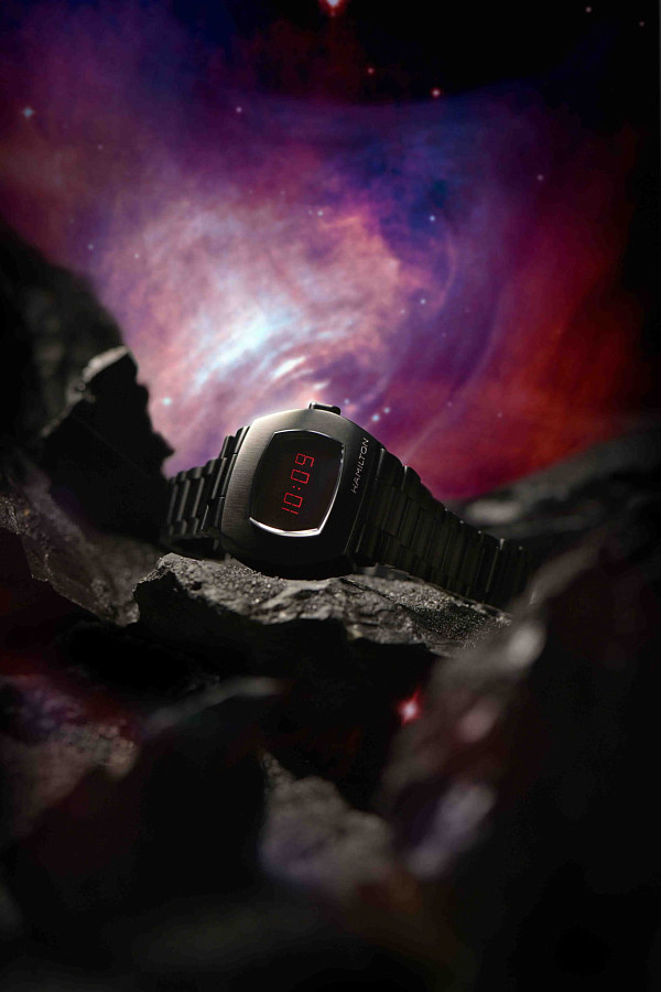 Часы Hamilton American Classic PSR Digital Quartz H52404130 — красный, сталь