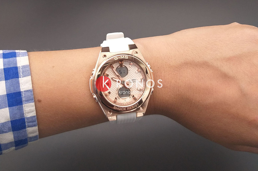 Часы Casio Baby-G MSG-C100G-7A — женские, пластик