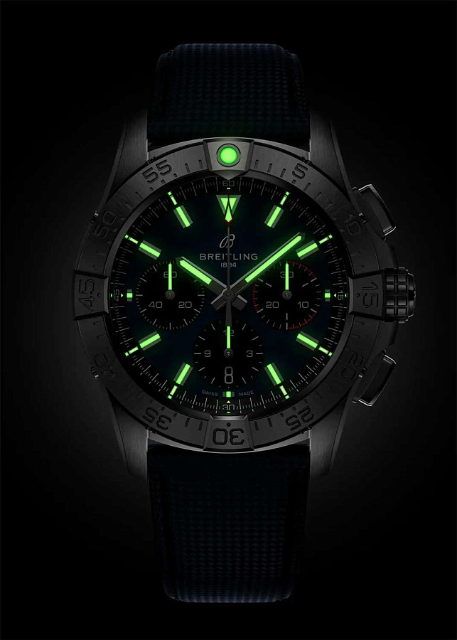 Часы Breitling Avenger B01 Chronograph 42 mm AB0146101C1X1 — механические, сталь металл