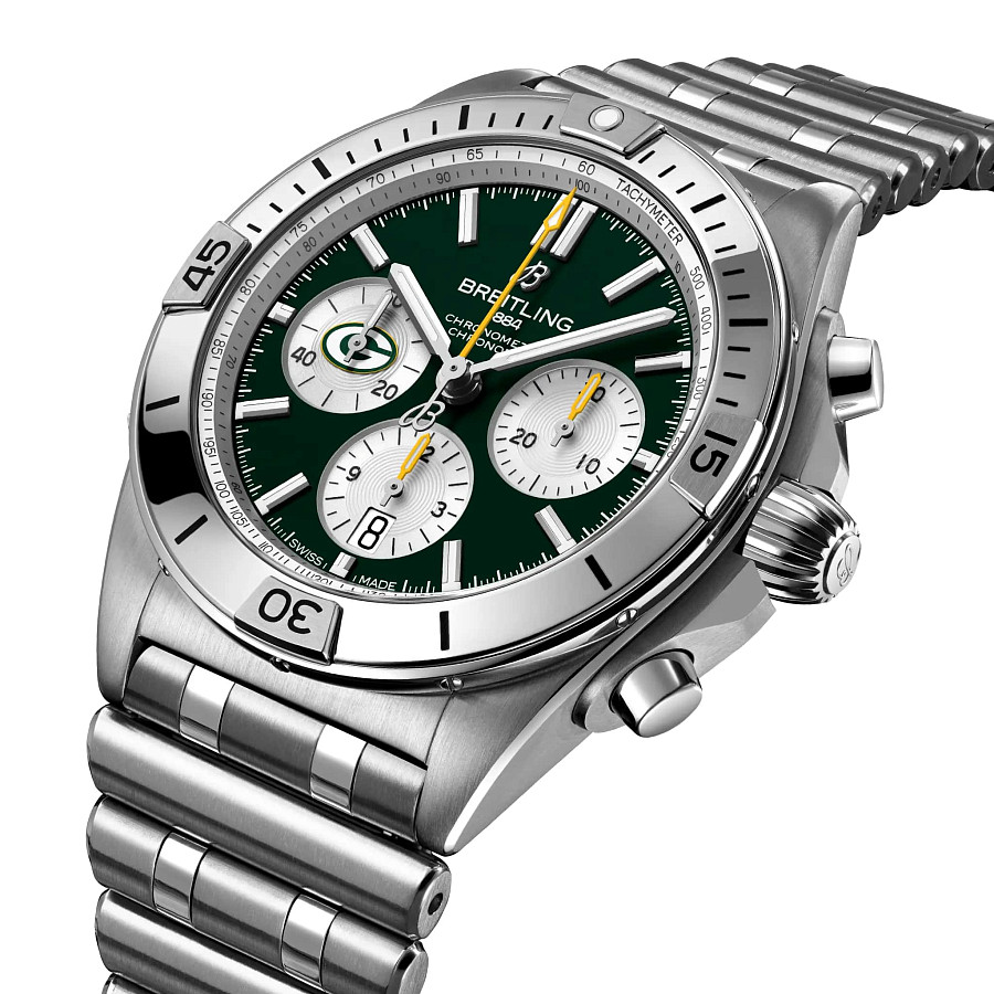 Часы Breitling Chronomat B01 42 NFL Green Bay Packers Edition AB01342B1L1A1 — механические, сталь металл