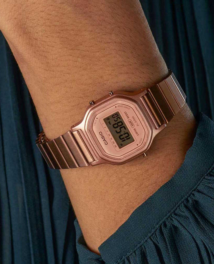 Часы Casio Collection LA-11WR-5AEF — кварцевые, пластик