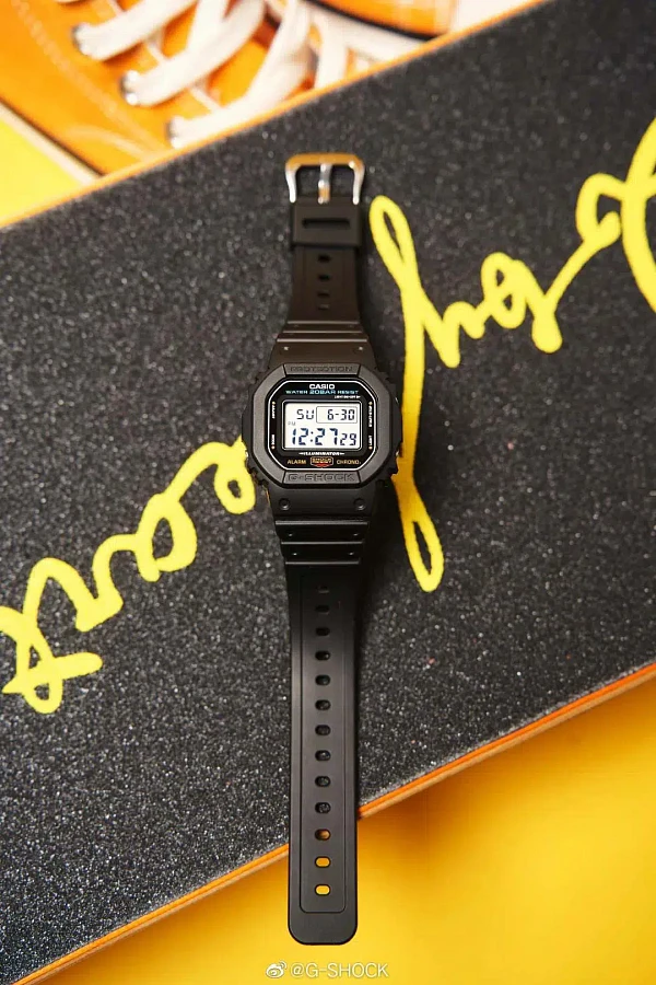 Часы Casio G-Shock DWE-5600R-9 — артикул DWE-5600R-9ER, мужские