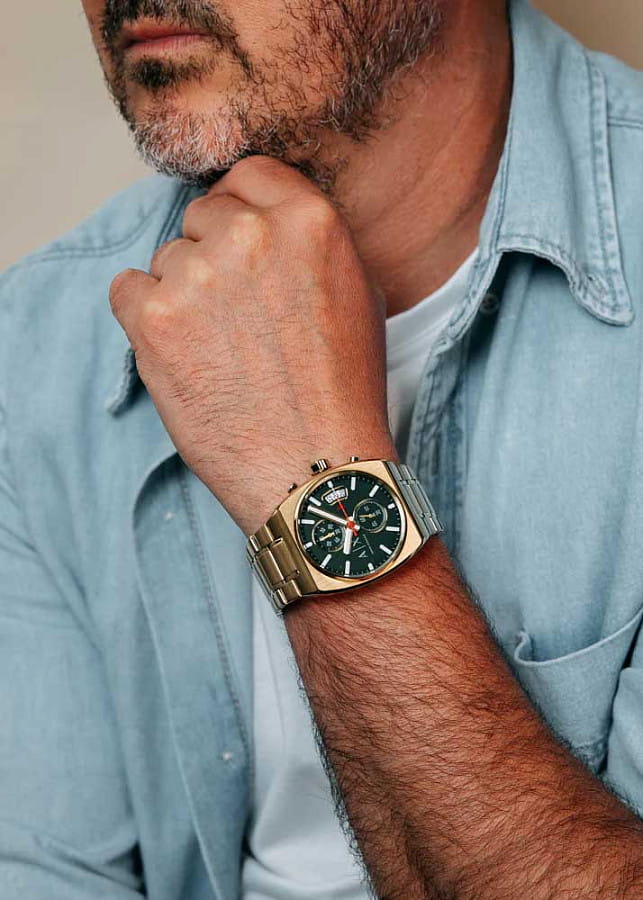 Часы Armani Exchange Oliver AX2822 — кварцевые, металл сталь
