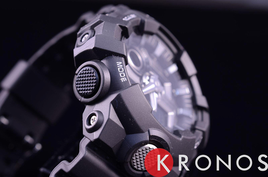 Часы Casio G-Shock GA-710-1A — полимер, мужские