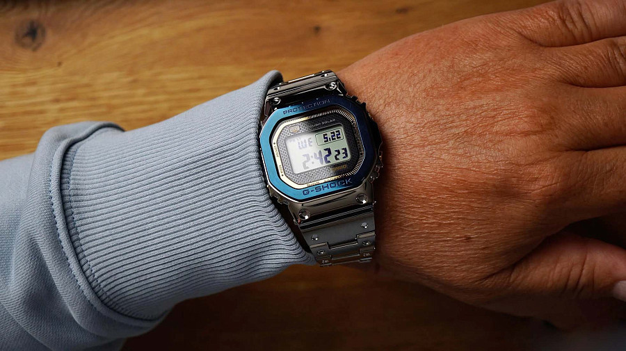 Часы Casio G-Shock GMW-B5000SS-2 — электронные, металл сталь
