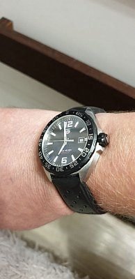 Фото покупателя: Швейцарские наручные часы TAG Heuer Formula 1 WAZ1110.FT8023