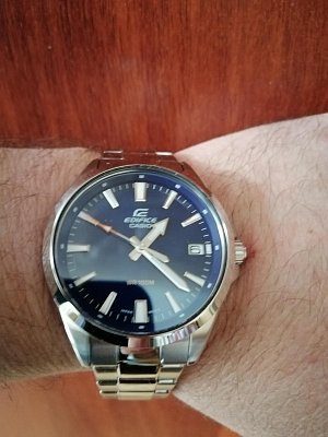 Фото покупателя: Японские наручные часы Casio Edifice EFV-100D-2AVUDF (EFV-100D-2A)