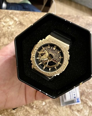 Фото покупателя: Японские наручные часы Casio G-Shock GM-2100MG-1A Moon Watch Gold с хронографом