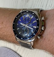 Фото покупателя: Японские часы Casio Edifice EFV-600D-2AVUDF (EFV-600D-2A)