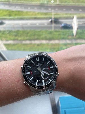 Фото покупателя: Японские наручные часы Casio Edifice EFV-C100D-1AVDF (EFV-C100D-1A) с хронографом