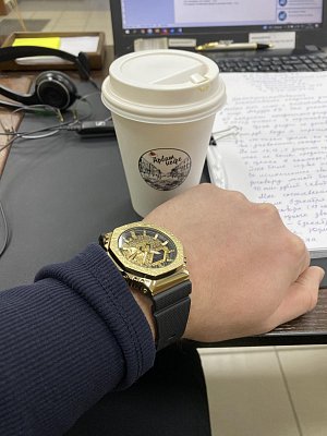 Фото покупателя: Японские наручные часы Casio G-Shock GM-2100MG-1A Moon Watch Gold с хронографом