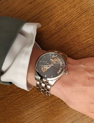 Фото покупателя: Швейцарские механические наручные часы Hamilton Jazzmaster Open Heart Auto H32215140