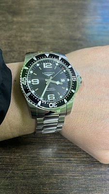 Фото покупателя: Швейцарские механические наручные часы Longines HydroConquest L3.742.4.56.6